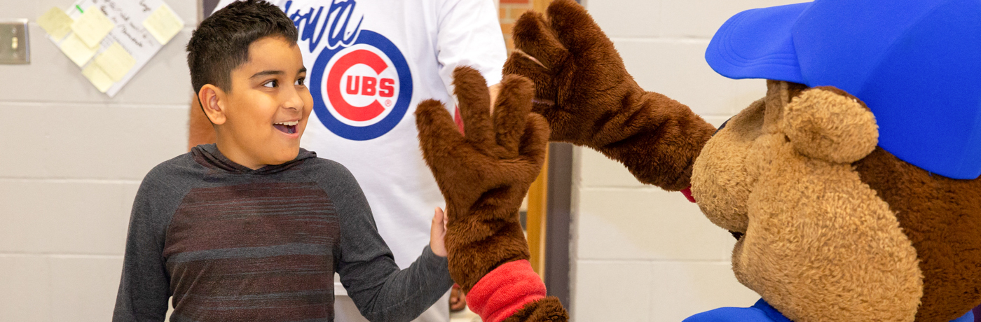 Iowa Cubs, McKinley Eagles Team Up for Reading Challenge - Des Moines  Public Schools